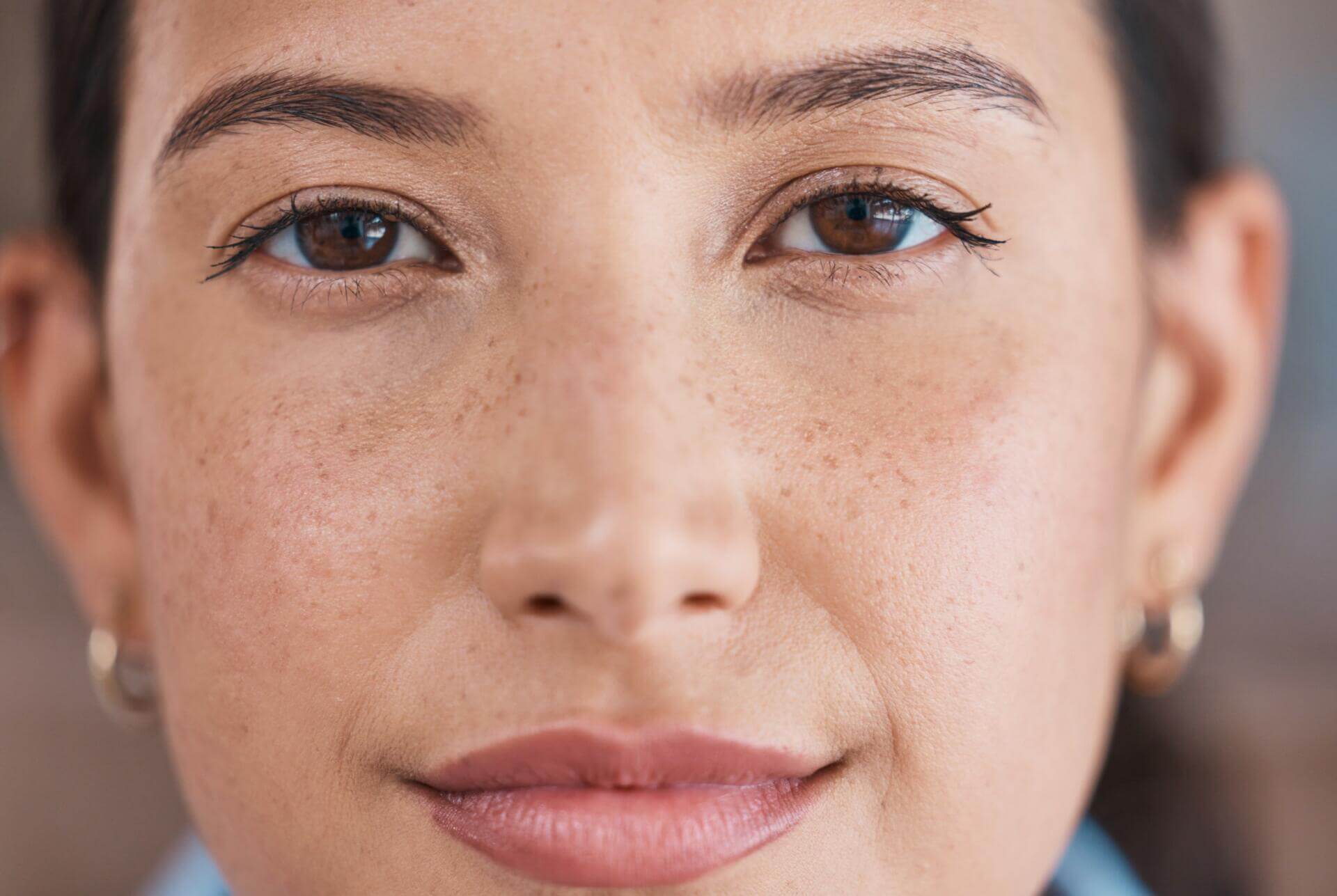 closeup portrait of face of a serious businesswoma 2023 11 27 04 54 46 utc